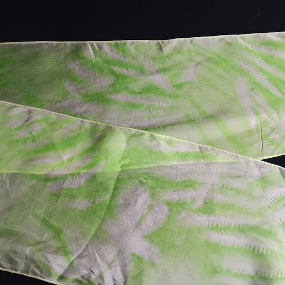 Four 100% silk Hand dyed 
 scarves - Picture 6 of 8